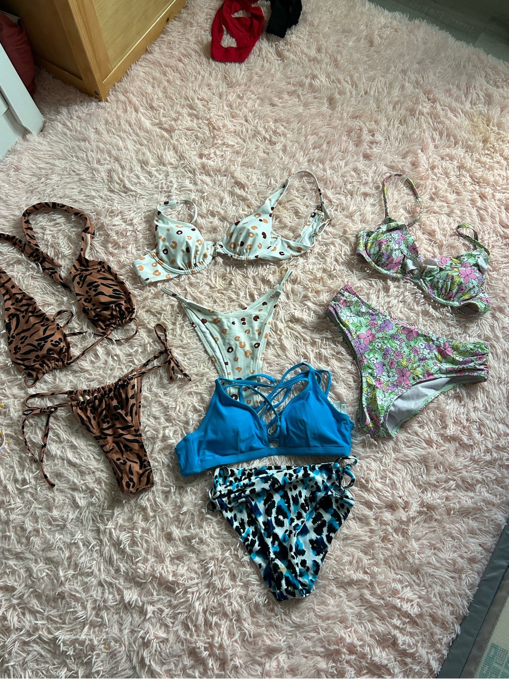 Cupshe Bikini Bundle - Picture 2 of 9